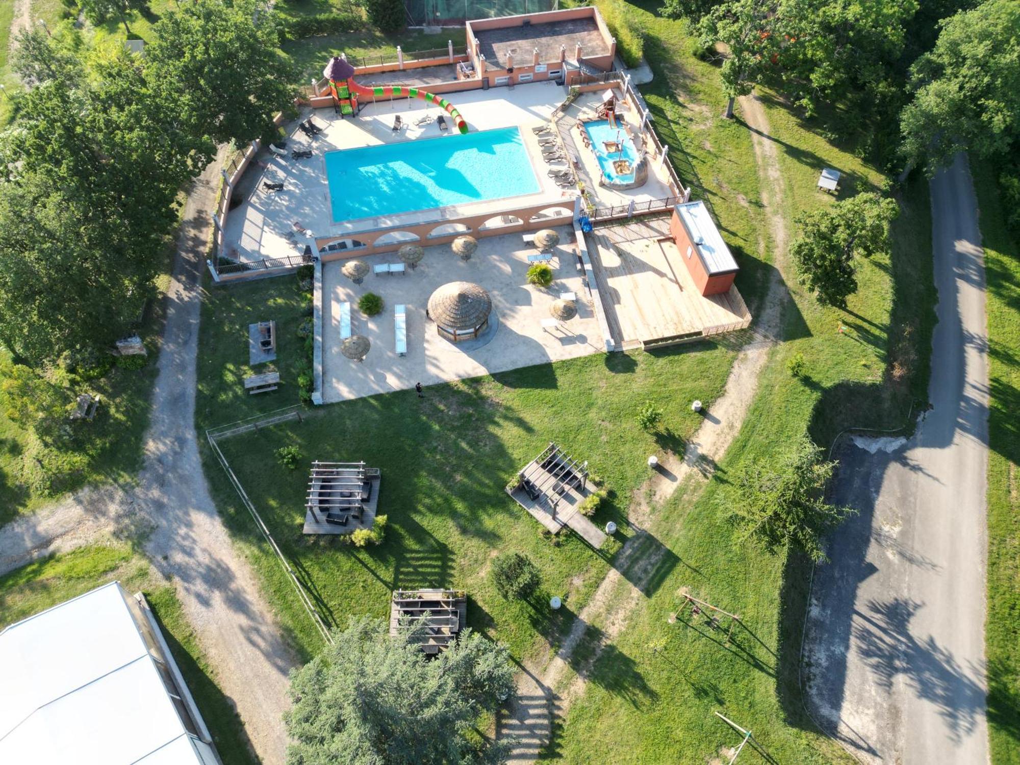 Camping Domaine De Senaud Альбон Екстер'єр фото